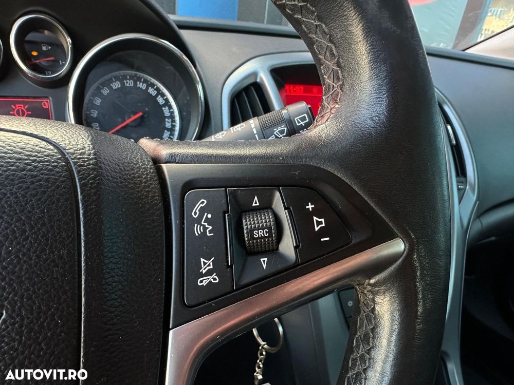 OPEL Astra 2012 — imagine 12