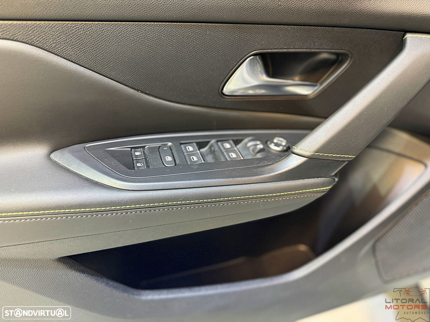 Peugeot 408 1.2 PureTech GT EAT8 - 18