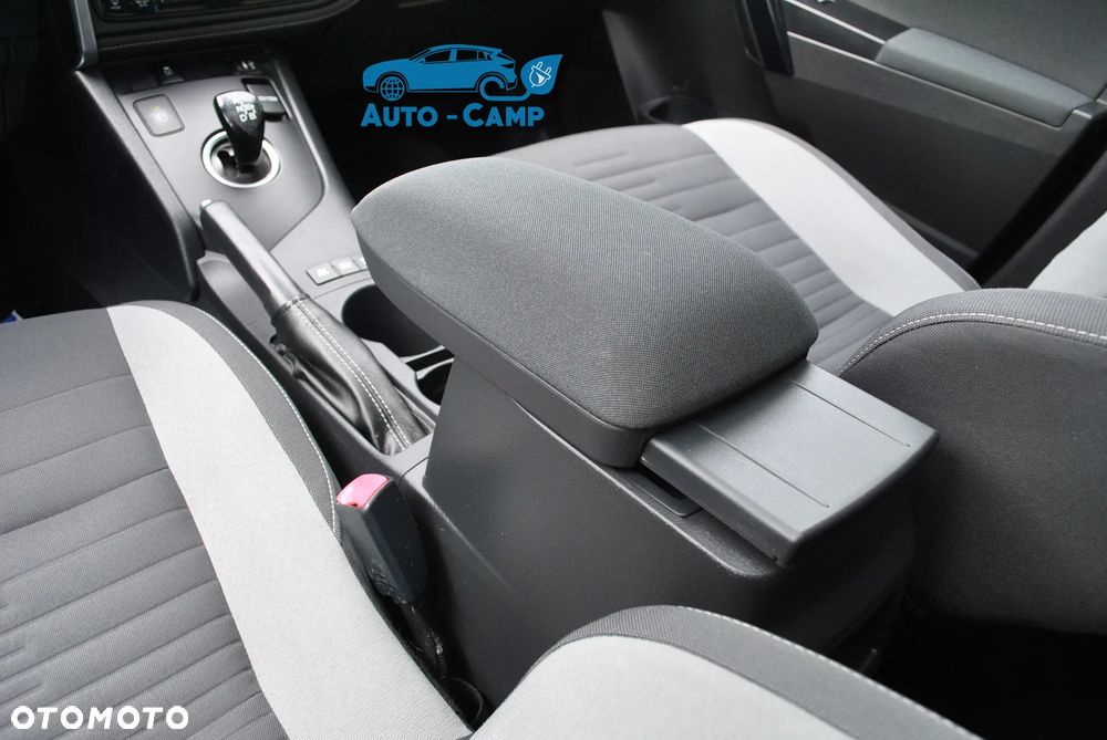 Toyota Auris - 33