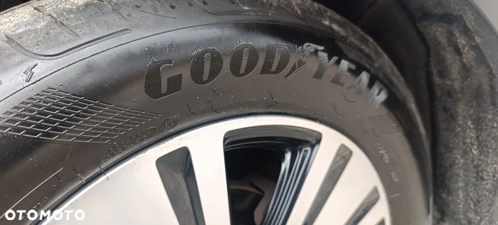 Kia Sportage 2.0 CRDI 2WD Spirit - 15