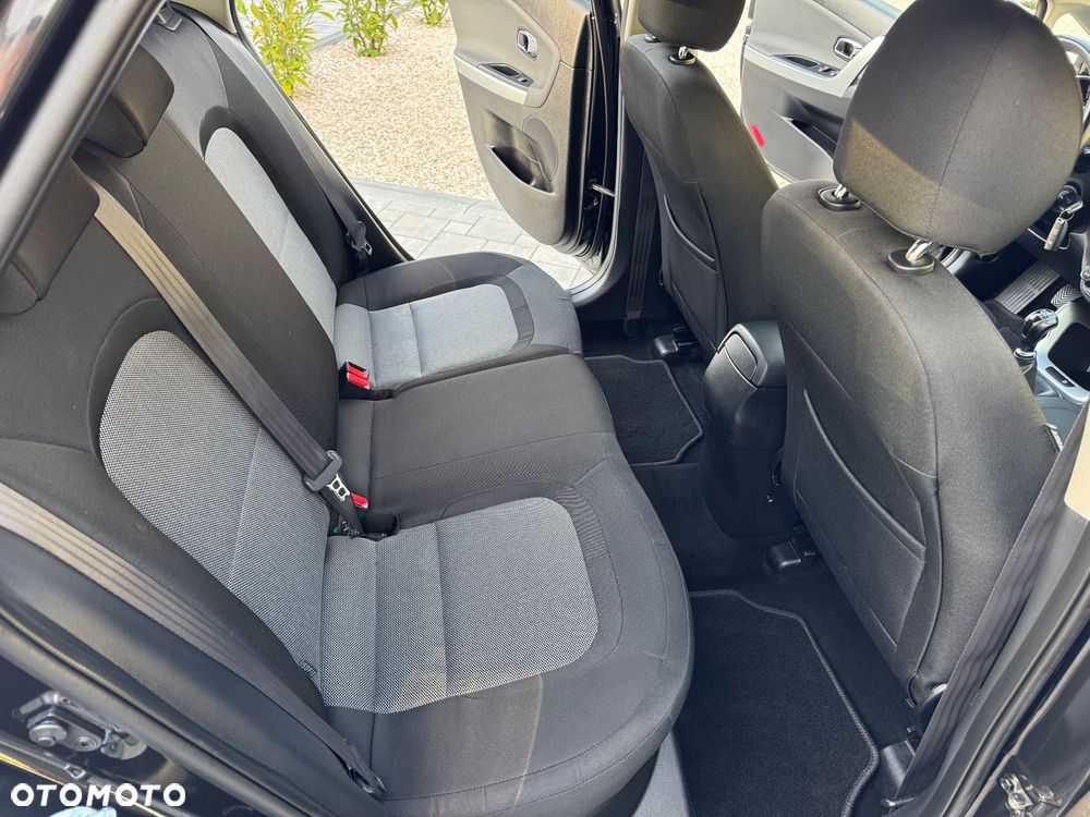 Kia Ceed 1.4 CVVT Dream-Team Edition - 23