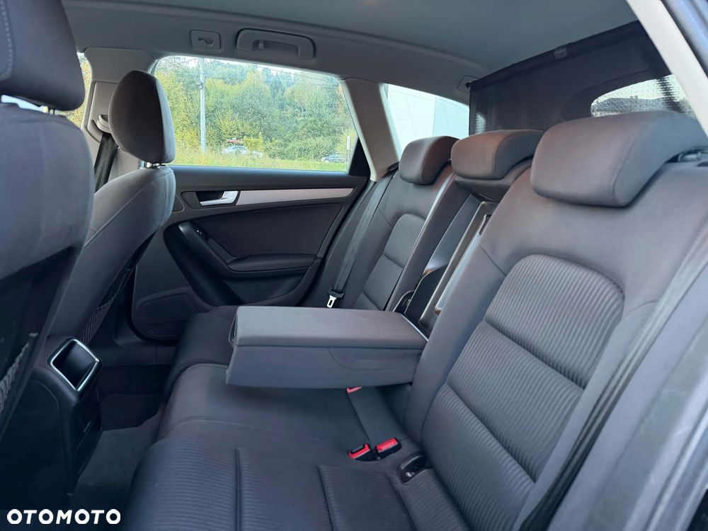 Audi A4 Avant 2.0 TDI DPF quattro Attraction - 13