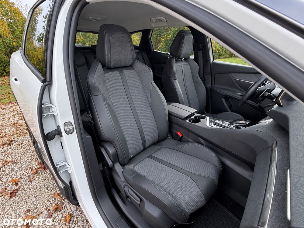 Peugeot 3008 - 18