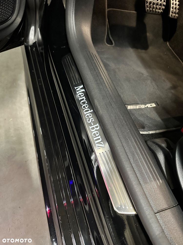 Mercedes-Benz Klasa A 180 AMG Line 7G-DCT - 38