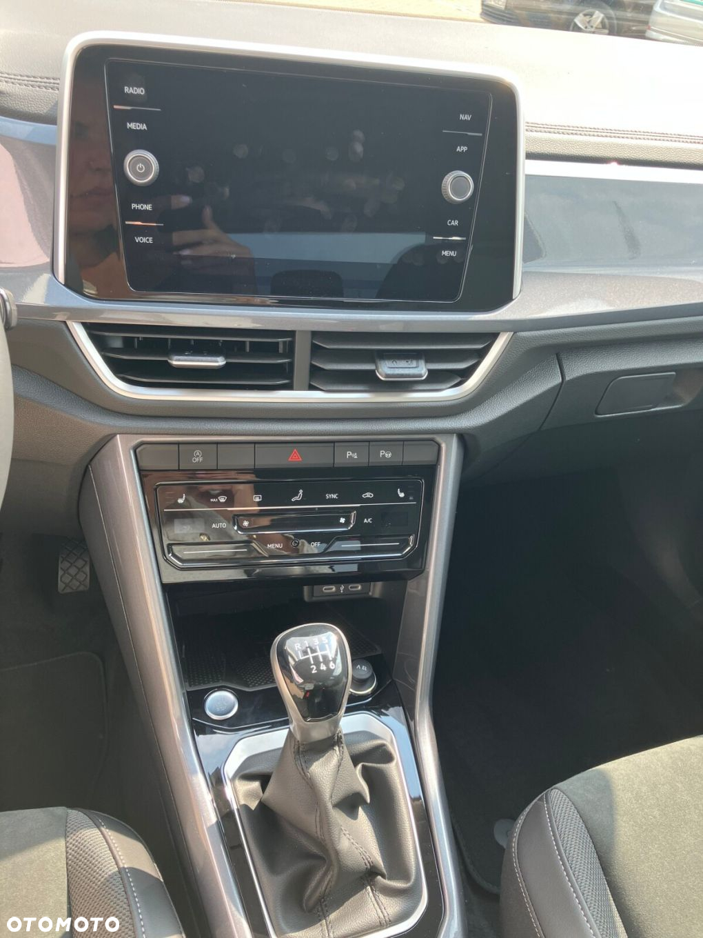 Volkswagen T-Roc - 6