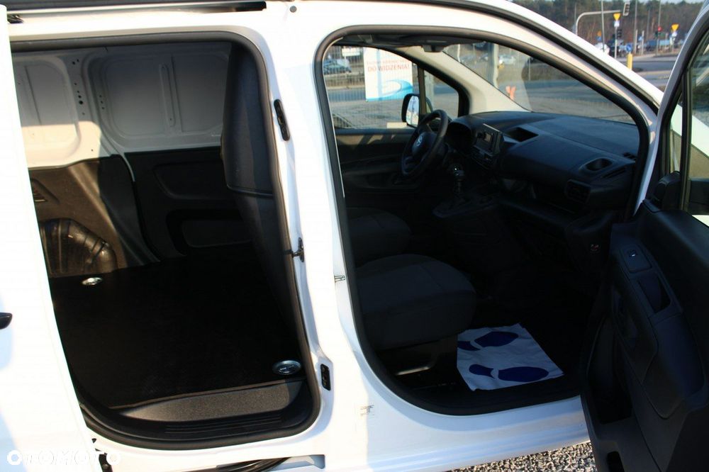 Toyota Proace City - 21