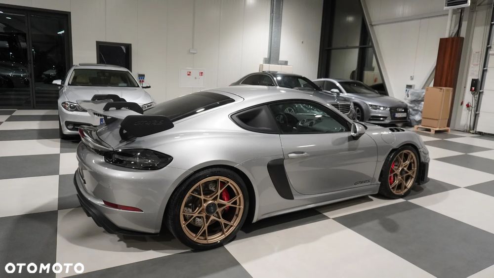 Porsche 718 Cayman GPF GT4 RS PDK - 4