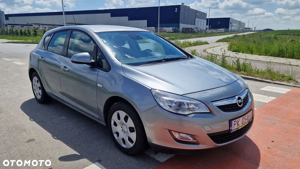 Opel Astra 1.4 Cosmo - 1