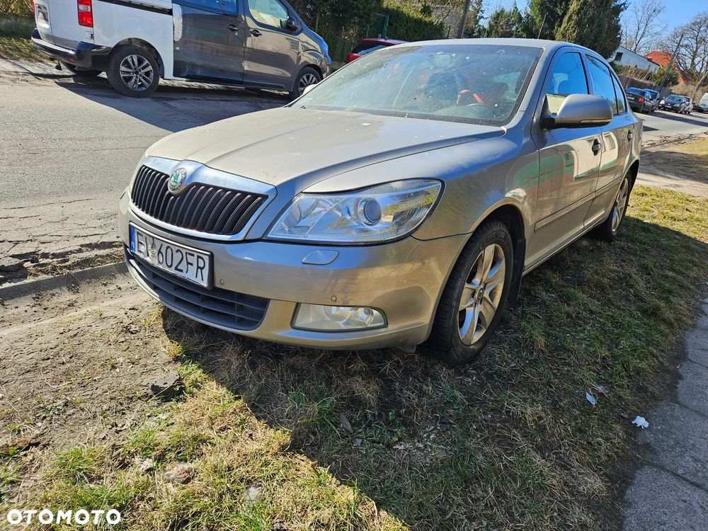 Octavia 2 1 9 TDI srebrna na części - 2