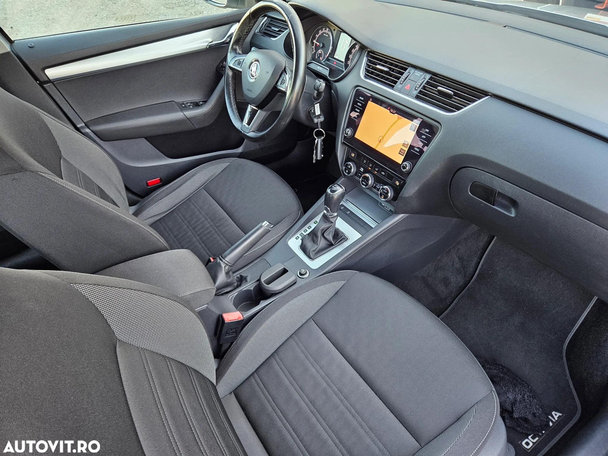 Skoda Octavia 2.0 TDI (Green tec) DSG Style - 5