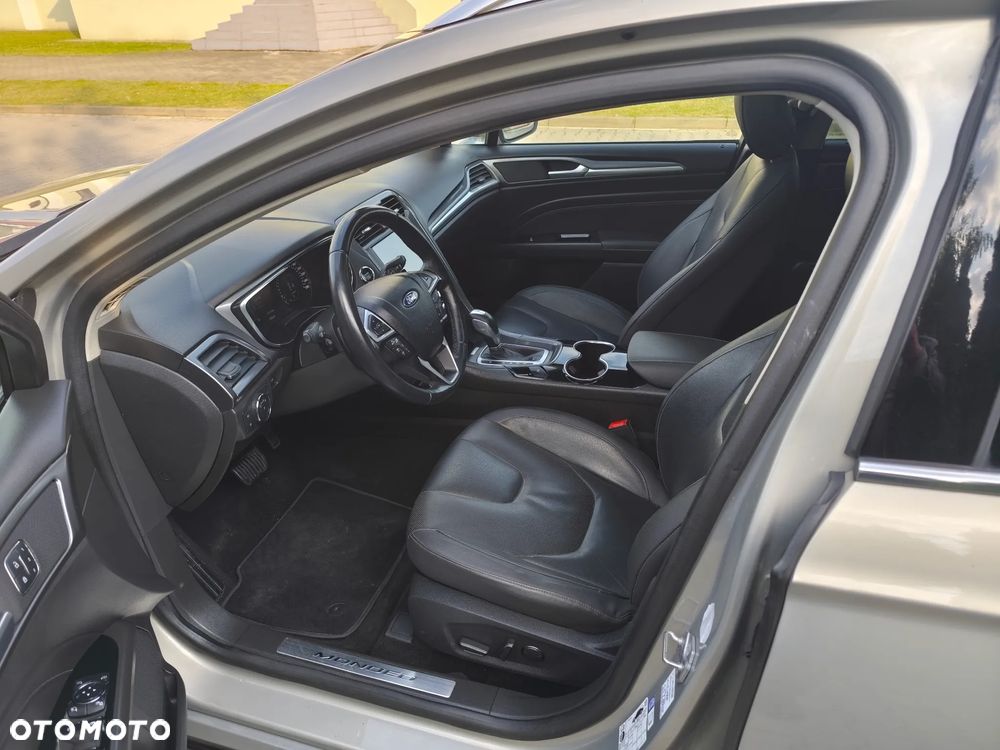 Ford Mondeo 2.0 TDCi STart-Stopp PowerShift-Aut Titanium - 13
