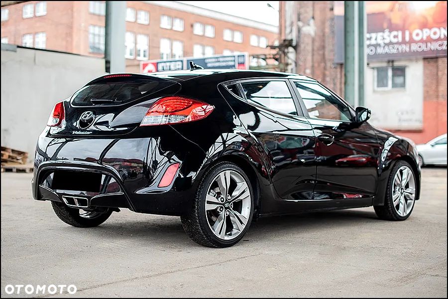 Hyundai Veloster - 10