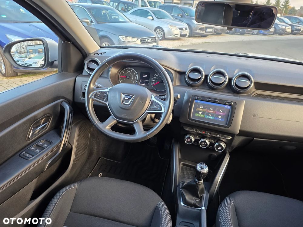 Dacia Duster 1.6 SCe Urban Explorer S&S - 33