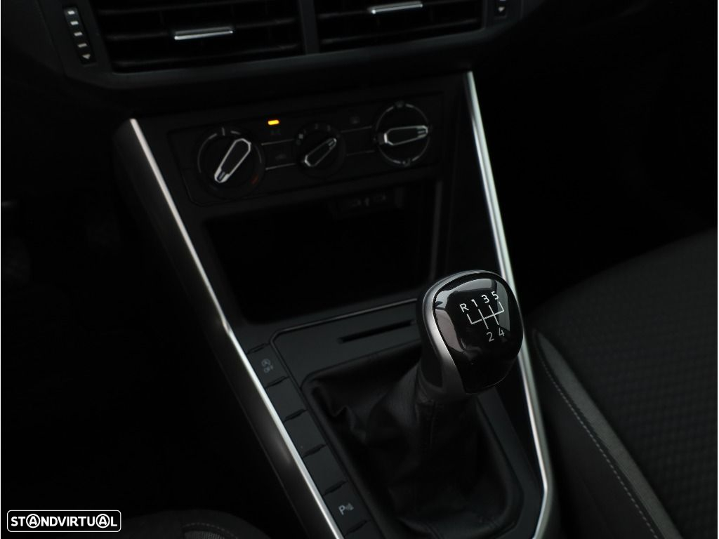VW Polo 1.0 TSI Urban - 19