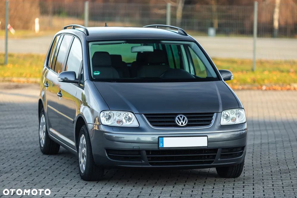Volkswagen Touran 1.9 TDI DSG Trendline - 6