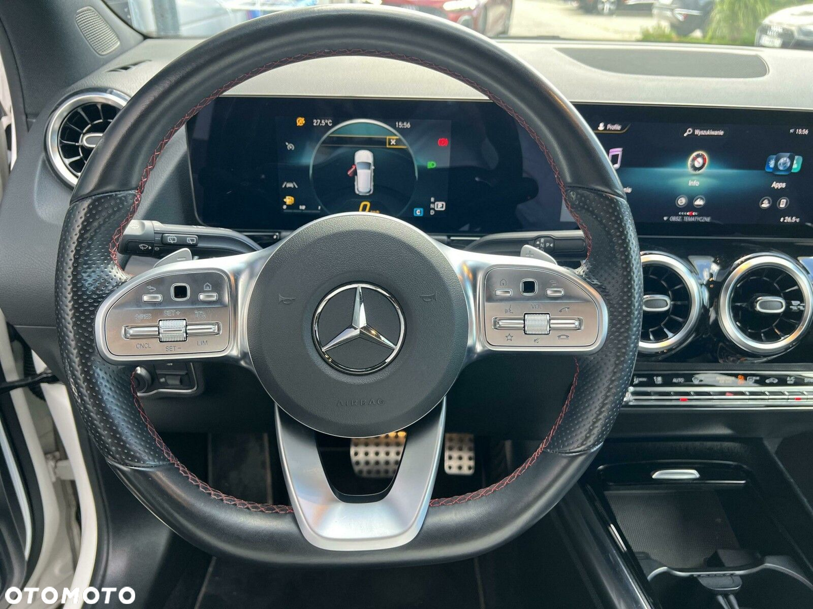 Mercedes-Benz GLA - 15