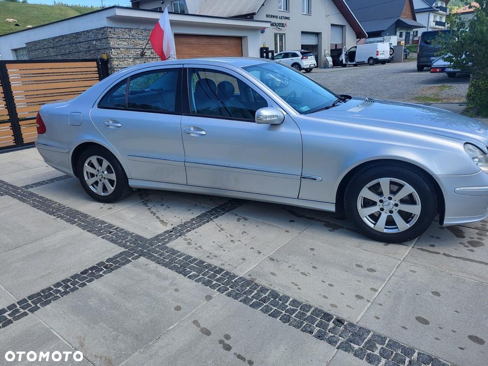 Mercedes-Benz Klasa E 320 CDI 4-Matic T Avantgarde - 5