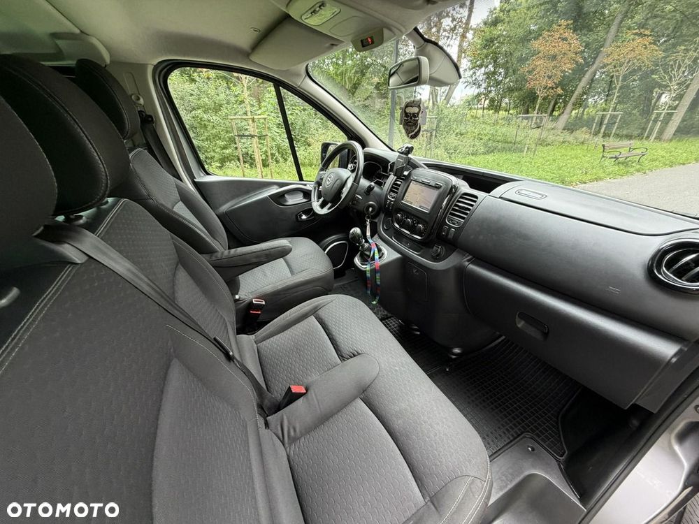 Opel Vivaro - 32