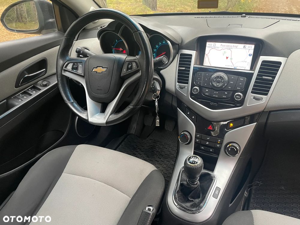 Chevrolet Cruze - 11