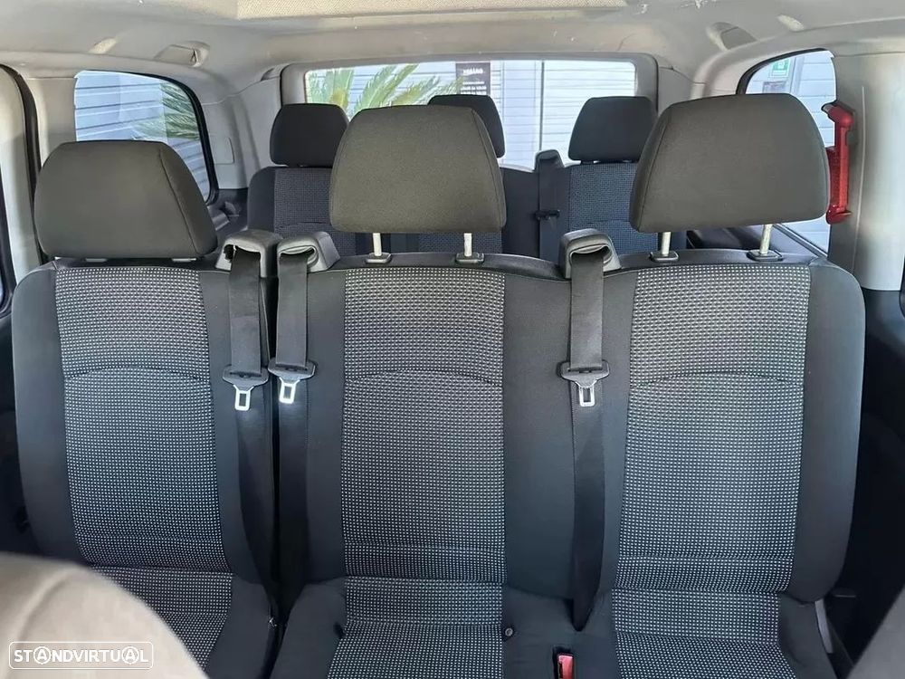 Mercedes-Benz Vito Compacta CREW - 33