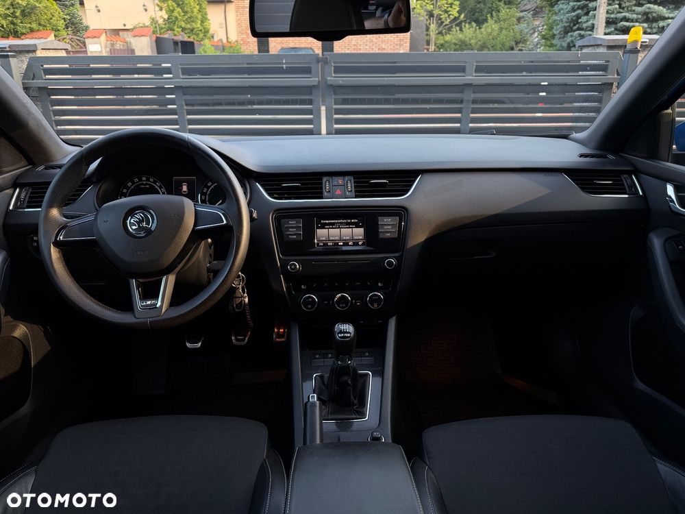 Skoda Octavia 2.0 TDI RS - 23