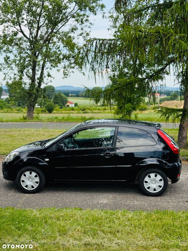 Ford Fiesta - 10