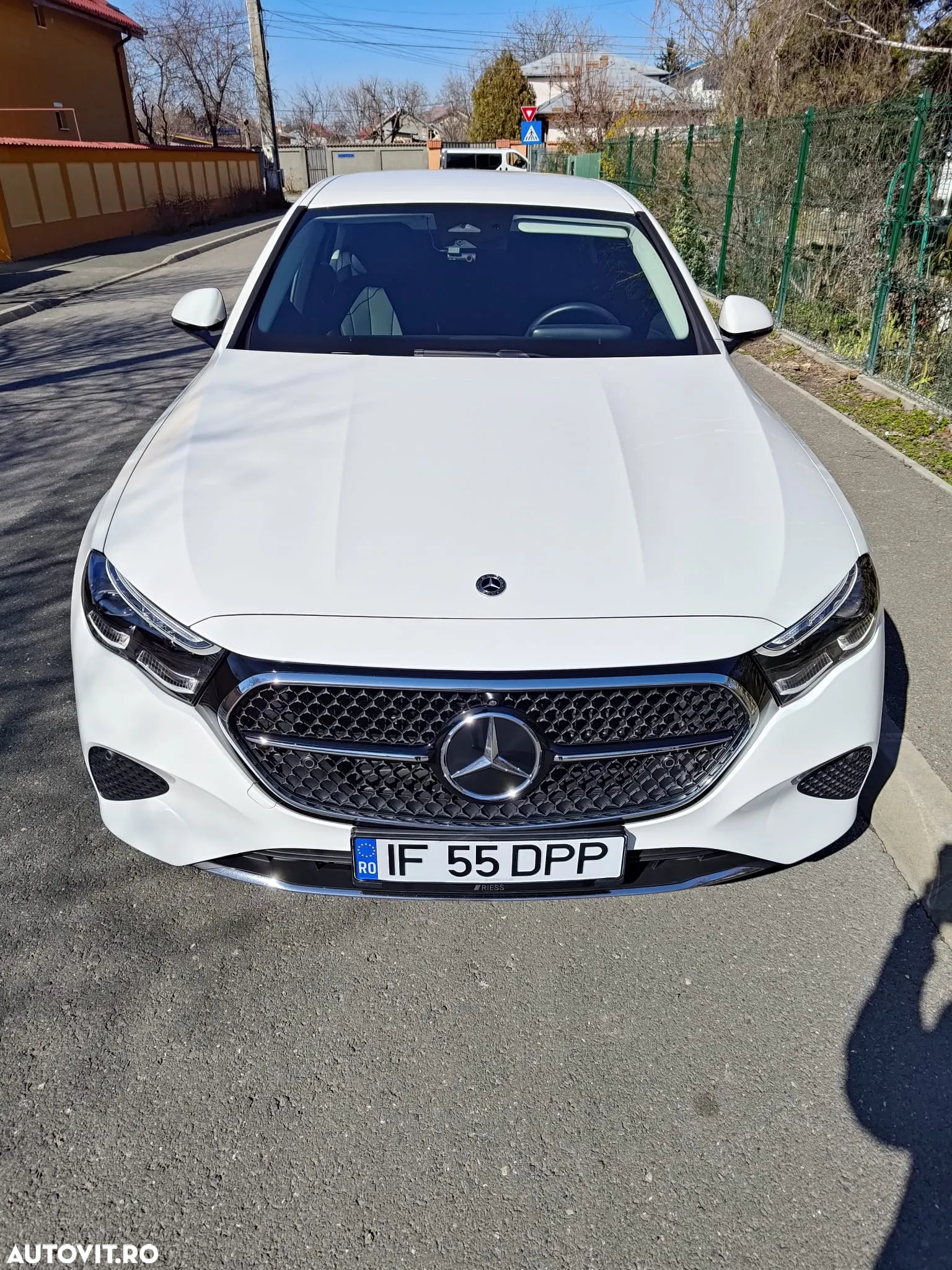 Mercedes-Benz E 200 T 9G-TRONIC Edition AVANTGARDE - 13