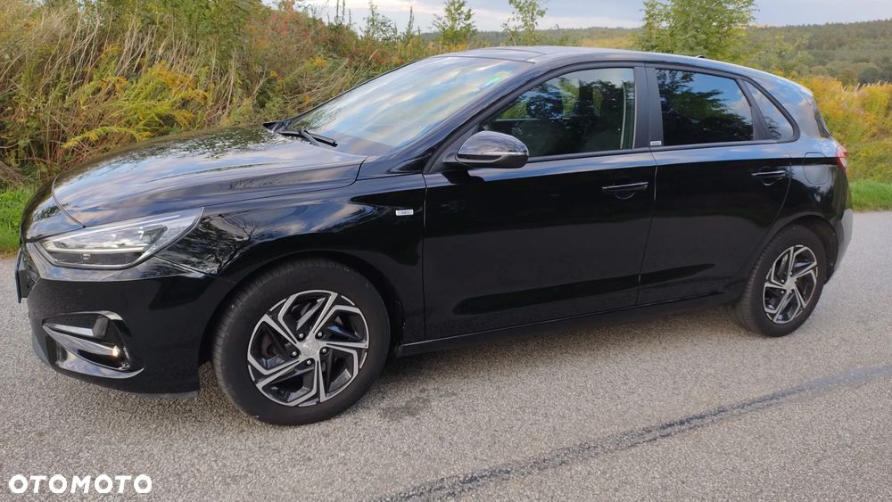 Hyundai i30 1.0 T-GDI 48V-Hybrid DCT Connect & Go - 9