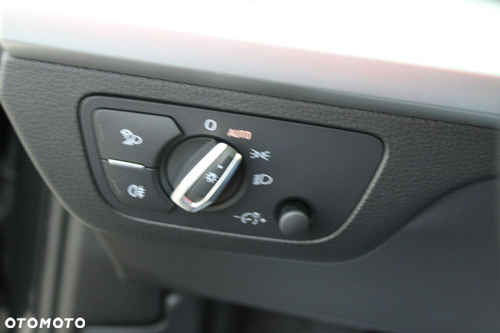 Audi Q5 Sportback - 24