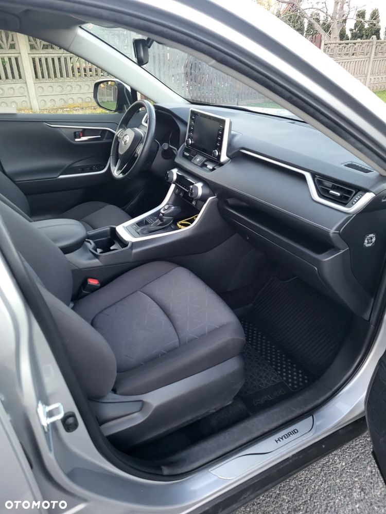 Toyota RAV4 - 11