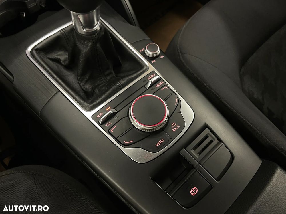 Audi A3 2.0 TDI Attraction - 22