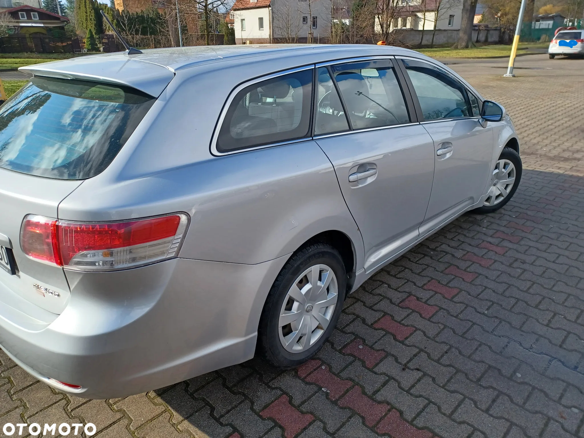 Toyota Avensis 2.0 D-4D Luna - 9