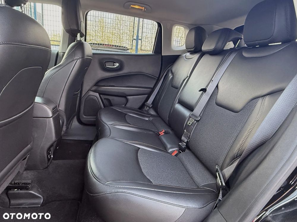 Jeep Compass 1.4 TMair Limited FWD S&S - 12