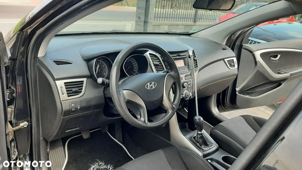 Hyundai i30 1.4 Trend - 8