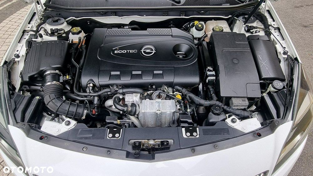 Opel Insignia - 11