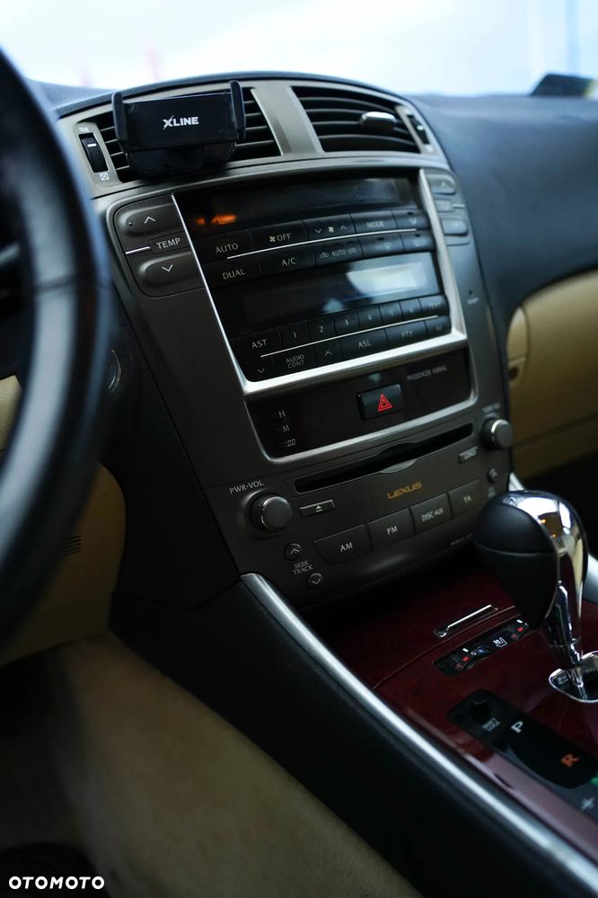 Lexus IS 250 Elegance - 9