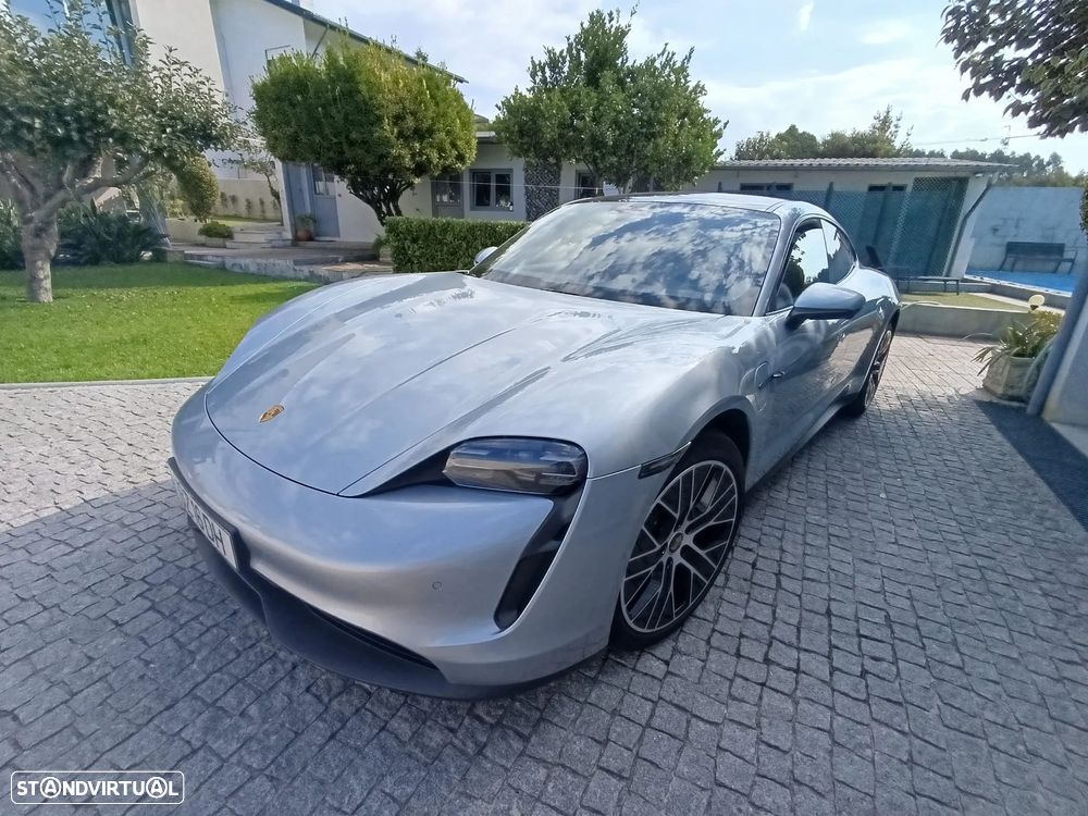 Porsche Taycan 4 - 2