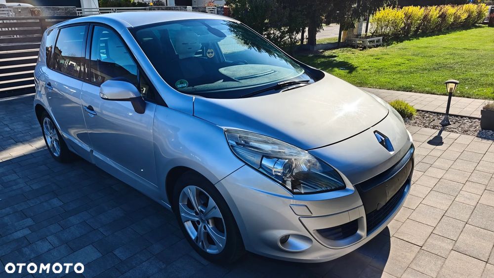 Renault Scenic - 17