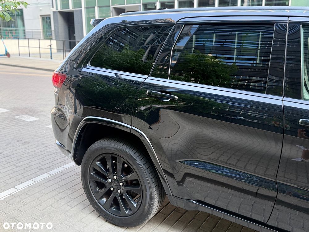 Jeep Grand Cherokee - 12