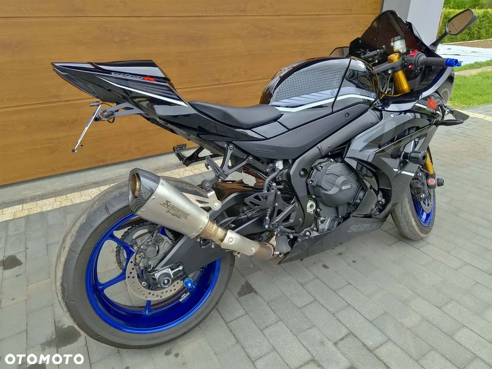 Suzuki GSX-R - 1
