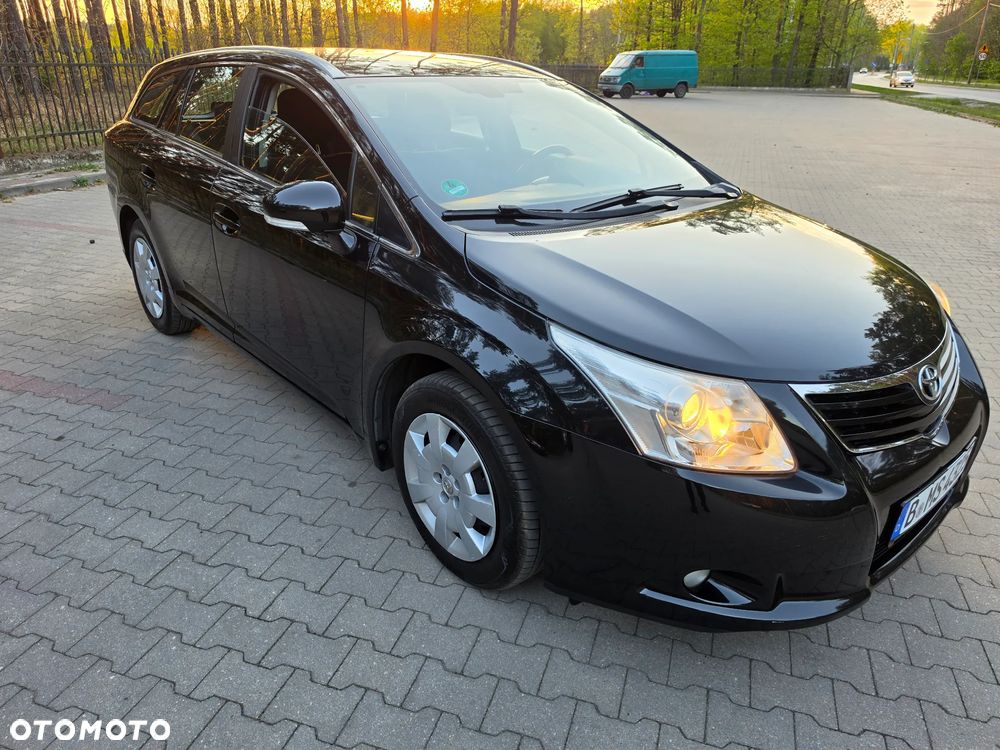 Toyota Avensis 1.8 Multidrive S Sol - 3