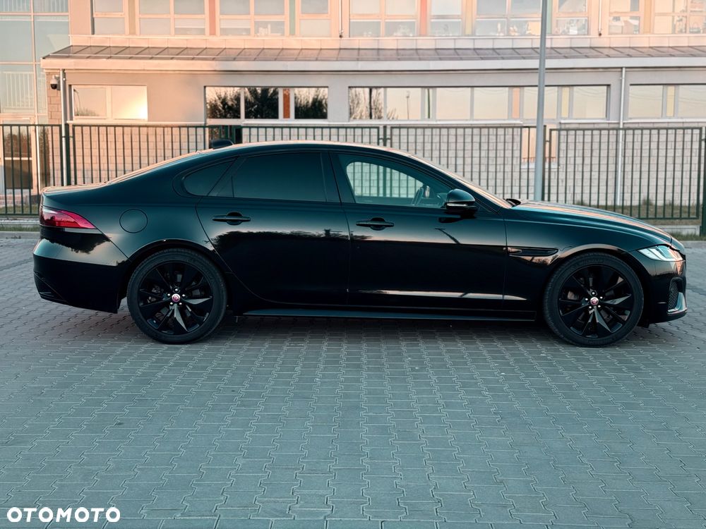 Jaguar XF D200 R-Dynamic SE - 9