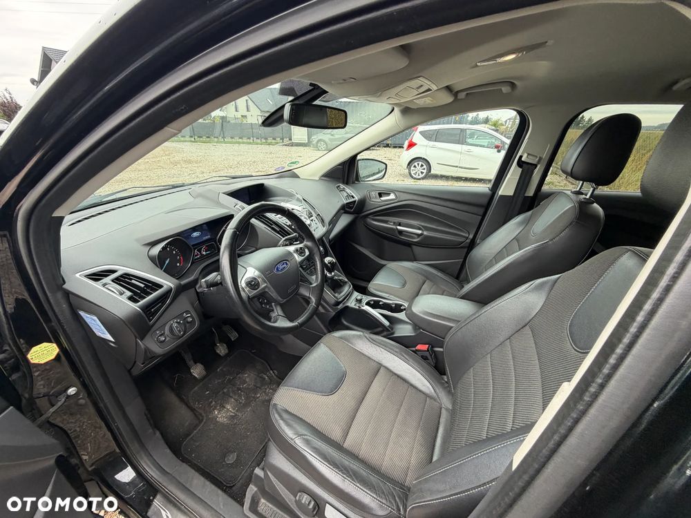 Ford Kuga 1.5 EcoBoost 2x4 Titanium - 11