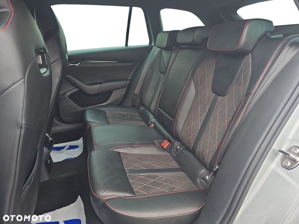 Skoda Octavia 2.0 TDI 4x4 RS DSG - 12