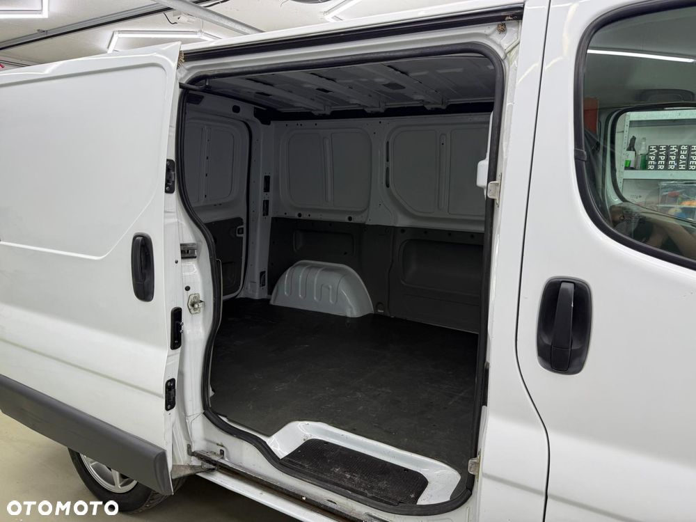 Opel Vivaro - 30