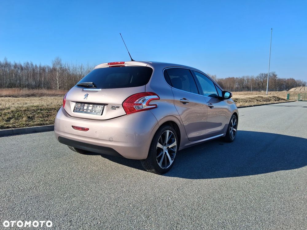 Peugeot 208 e-HDi 92 Stop&Start Style - 12