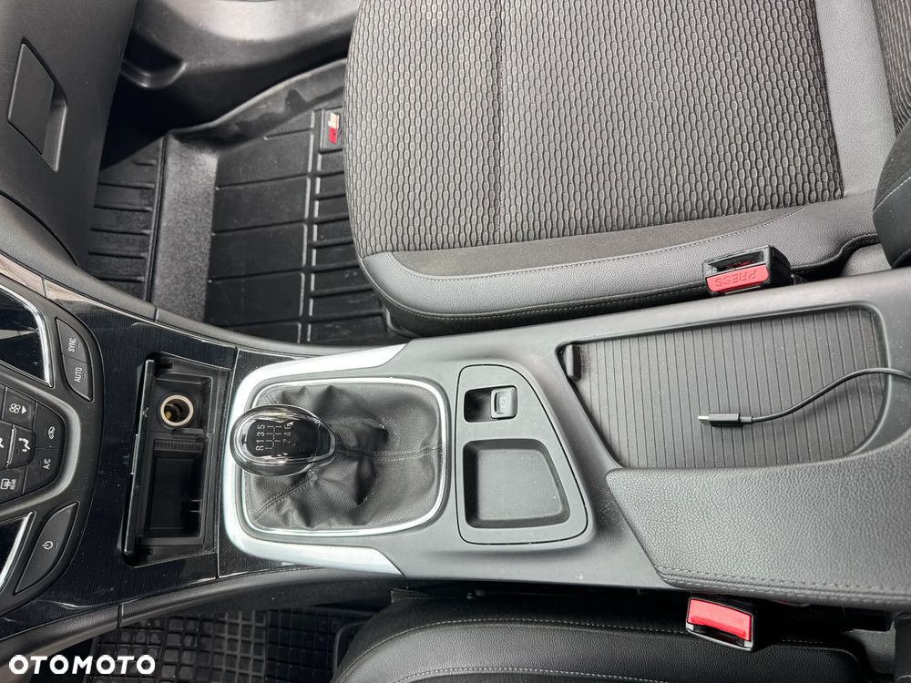 Opel Insignia CT 2.0 CDTI S&S - 16