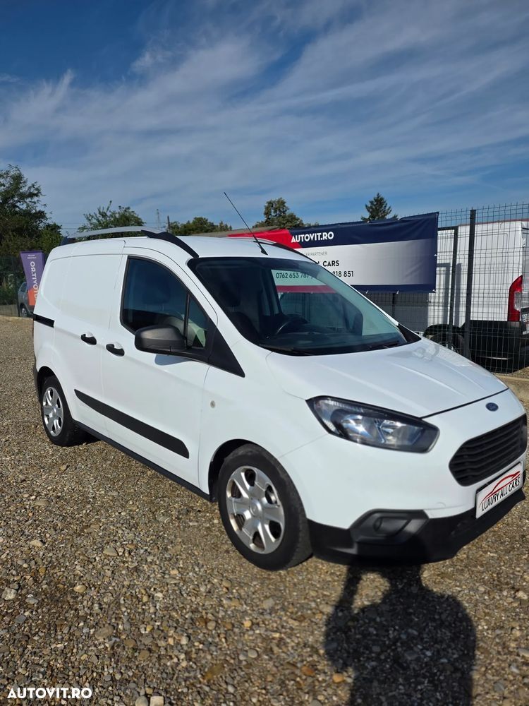 Ford Courier - 36