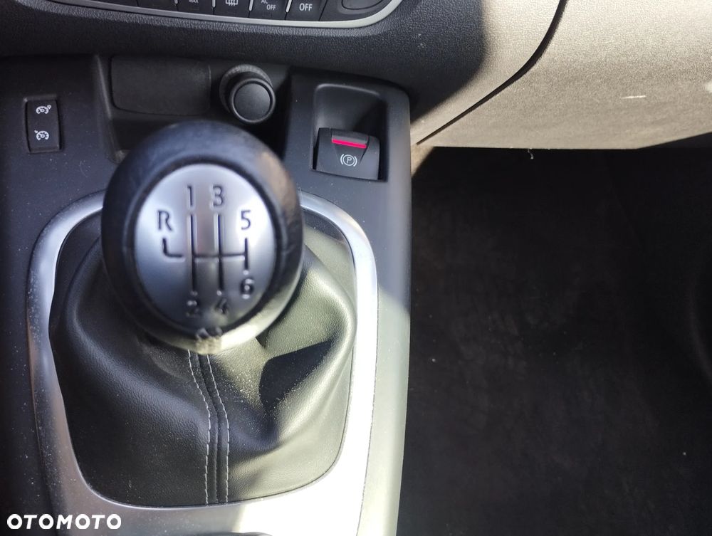 Renault Scenic TCe 130 Bose Edition - 16