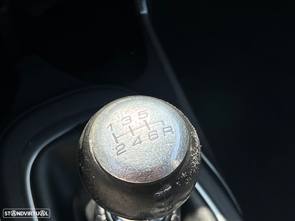 Honda CR-Z 1.5 IMA i-VTEC S - 19